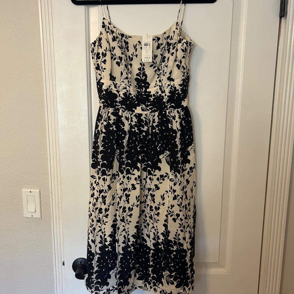 Ann Taylor Spaghetti Strap Black Cream Knee Length Silk Brunch Tea Dress Size 0